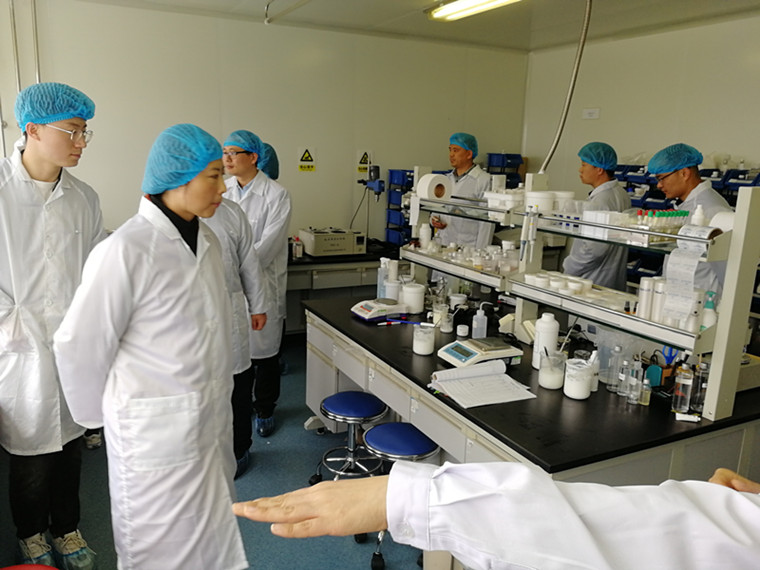 在化妆品行业蓬勃发展的当下