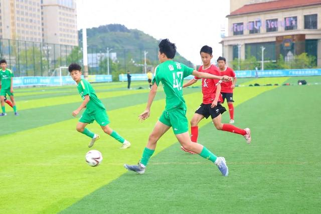 贵州春假杯青训赛启动 韩国教练观摩赛事体系改