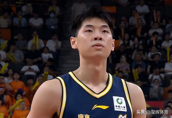 崔永熙惊险扣篮遭封盖 广东宏远主场险些失守